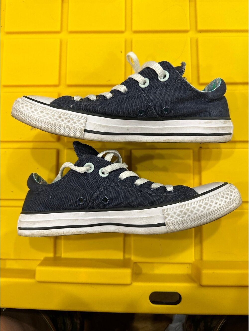 Converse navy blue Chuck Taylor All Star low shoes size 7 - Picture 4 of 5